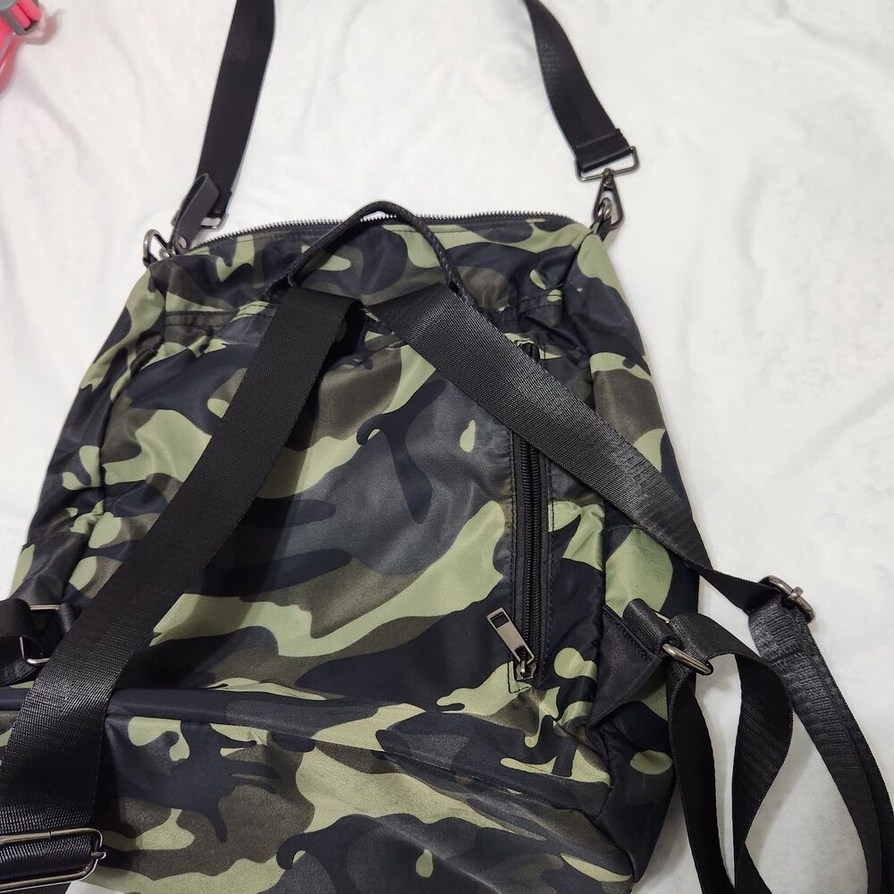 Camouflage backpack Green 13x12x5 Full Zip - Picture 2 of 12
